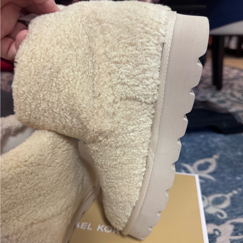 Michael Kors Off-White Shearling Boots - Picture 7 of 13
